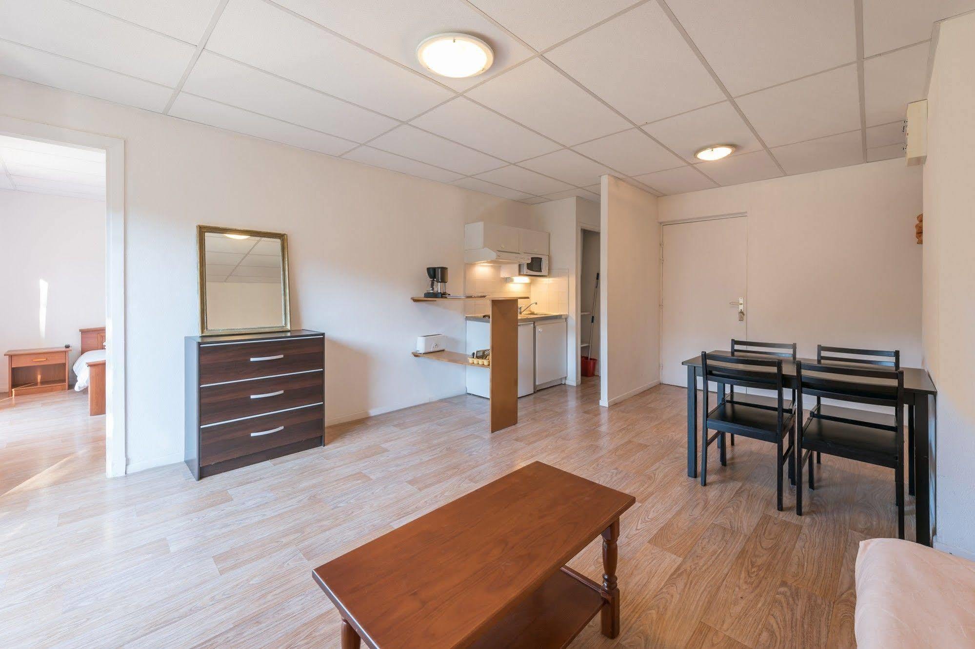 City Residence Termalia Capvern Buitenkant foto